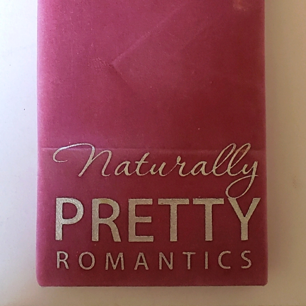 it cosmetics naturally pretty romantics eyeshadow